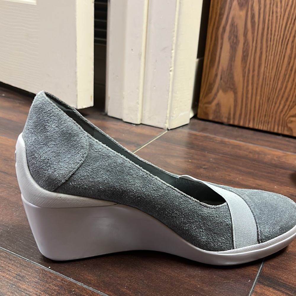 Tsubo gray wedges. - Picture 8 of 8